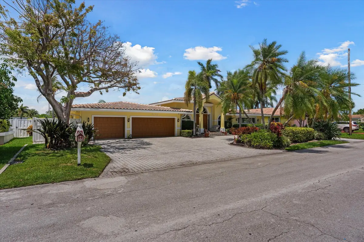 2141 NE 29th Street, Lighthouse Point, FL 33064 - #1
