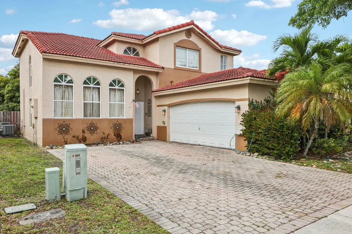 405 E Royal Cove Circle, Davie, FL 33325 - #1