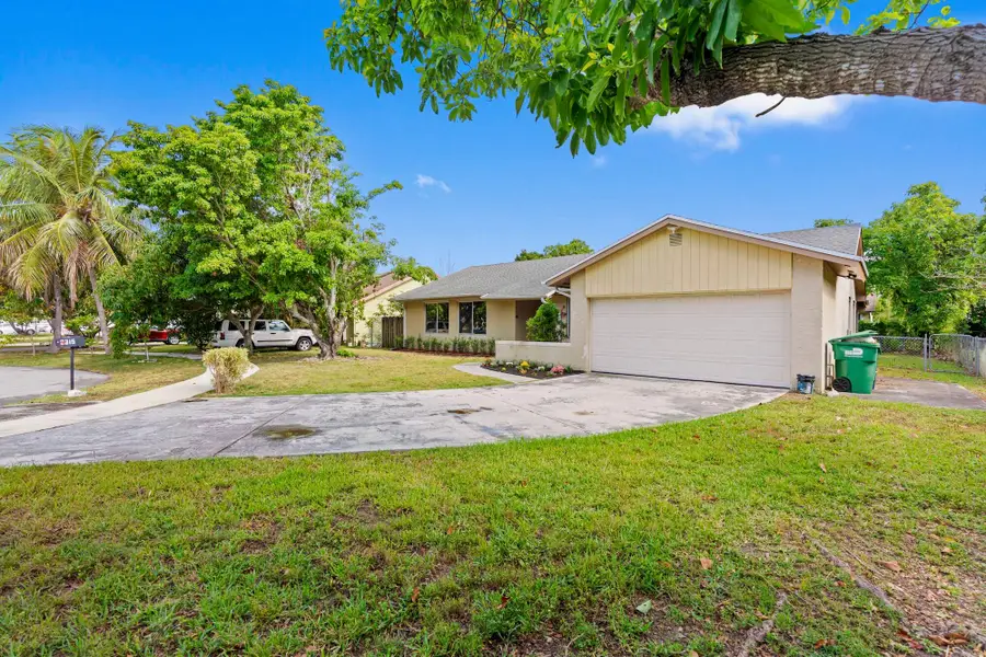 9315 SW 170th Lane, Palmetto Bay, FL 33157 - #3