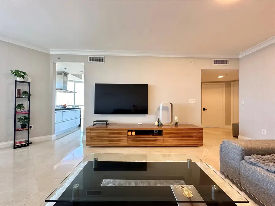 18201 Collins Avenue #1901, Sunny Isles Beach, FL 33160 - #2