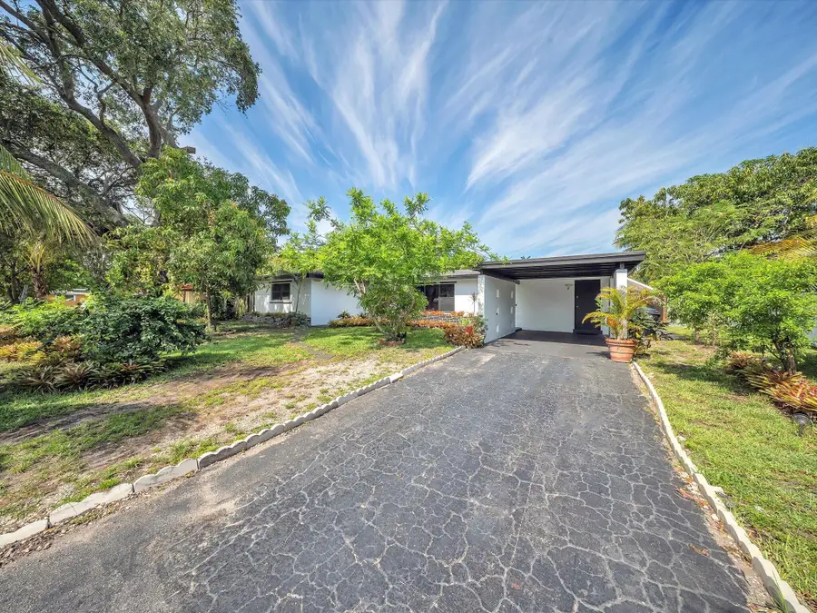 721 SW 38th Avenue, Fort Lauderdale, FL 33312 - #3