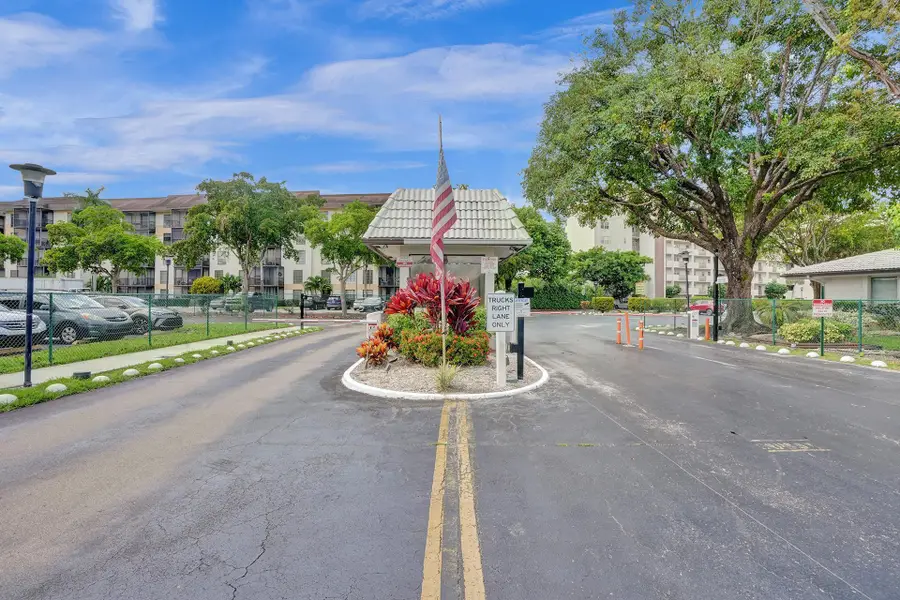 5860 NW 44th Street #314, Lauderhill, FL 33319 - #2