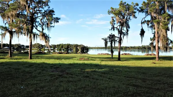 1040 Lake June Road, Lake Placid, FL 33852