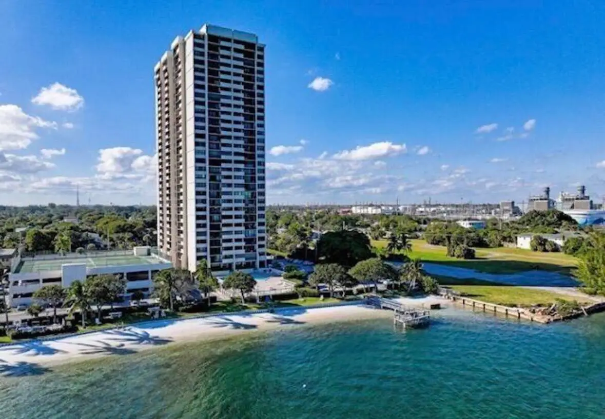 5600 N Flagler Drive #1204, West Palm Beach, FL 33407 - #1