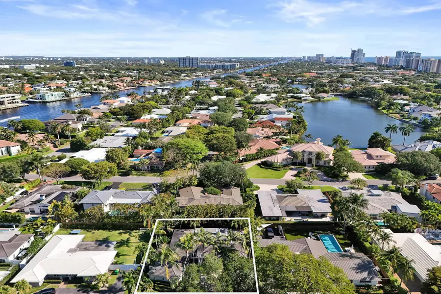 15 Minnetonka Road, Sea Ranch Lakes, FL 33308 - #3