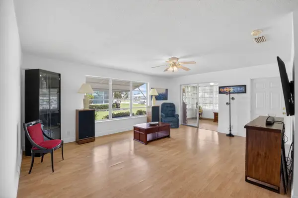 172 High Point Terrace W #D, Delray Beach, FL 33445