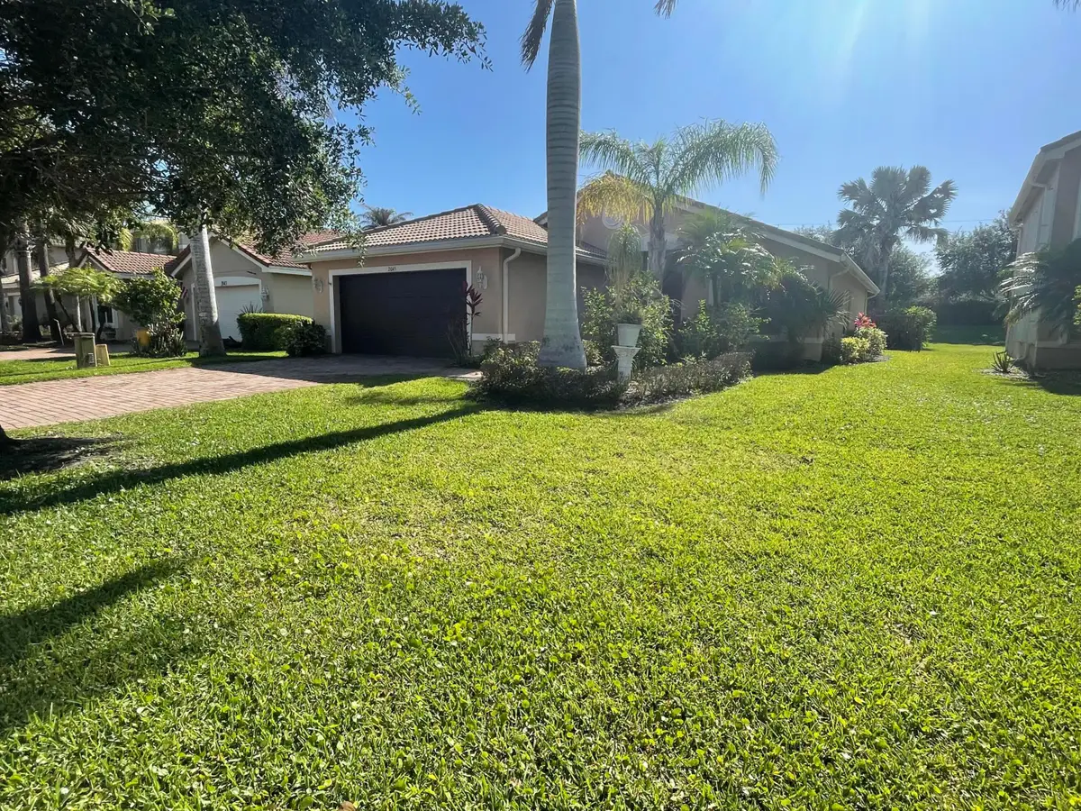 2045 Grey Falcon Circle Sw, Vero Beach, FL 32962 - #1