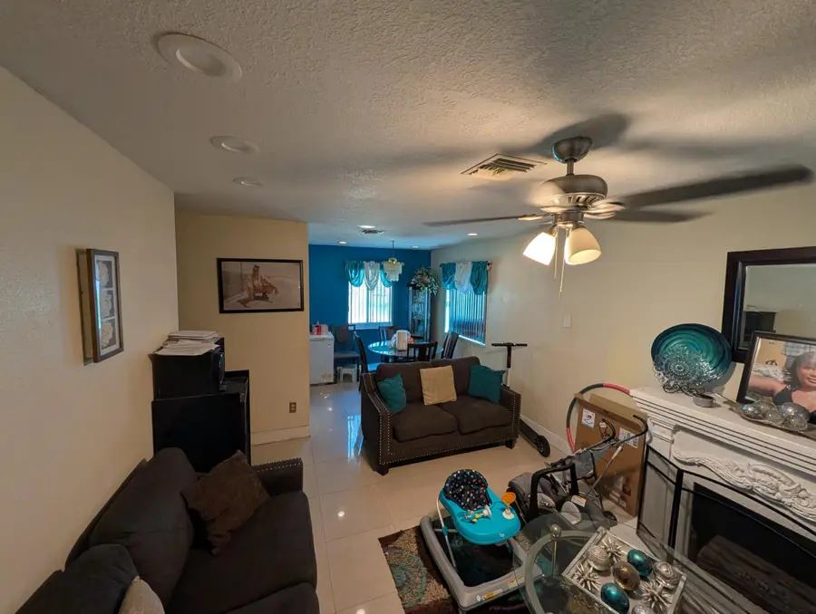 2761 NW 11th Place, Fort Lauderdale, FL 33311 - #2