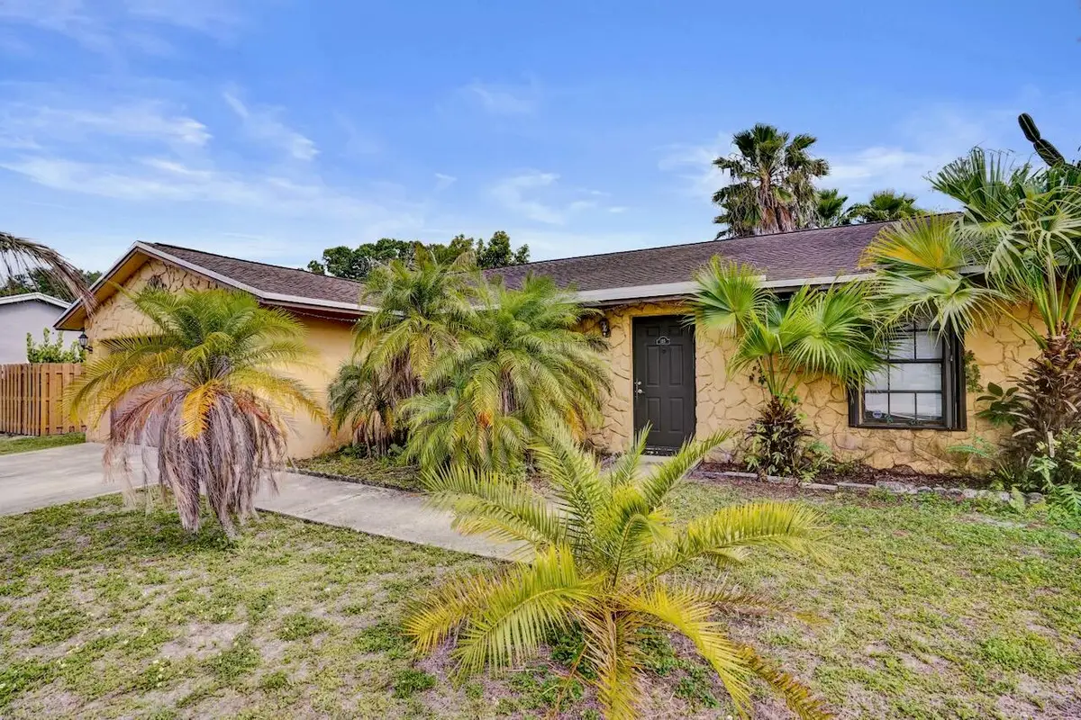 125 Seagull Court, Royal Palm Beach, FL 33411 - #1