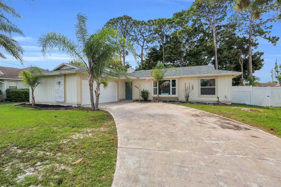 552 SW Eyerly Avenue, Port Saint Lucie, FL 34983 - #2