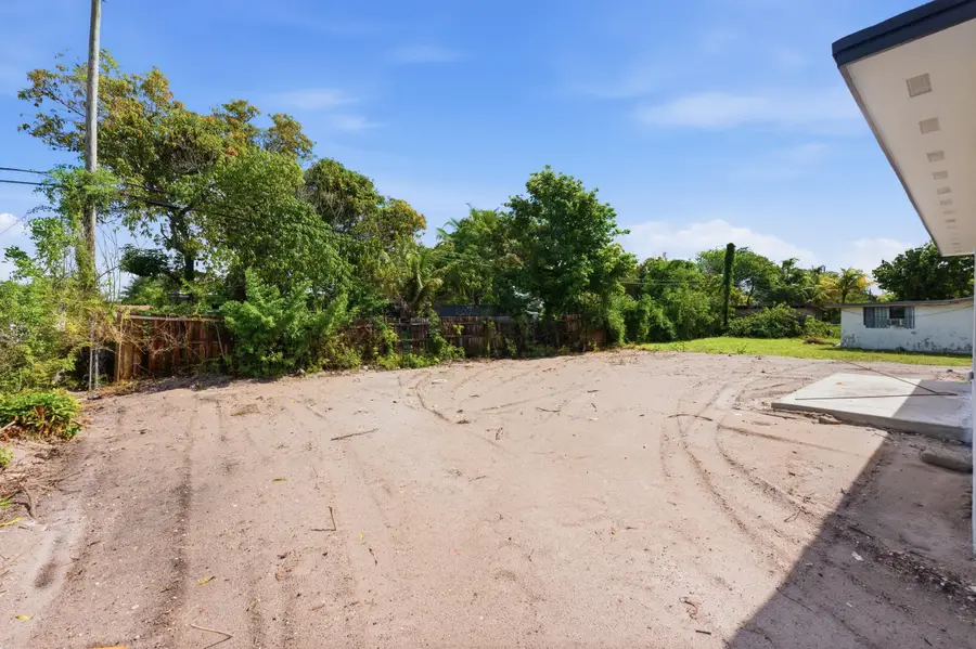 1705 NW 15th Street, Fort Lauderdale, FL 33311 - #3