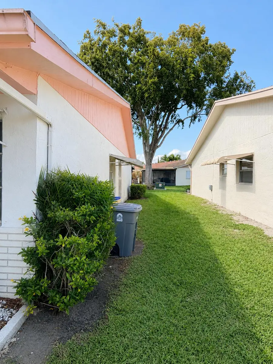 6069 La Palma Lane, Delray Beach, FL 33484 - #2
