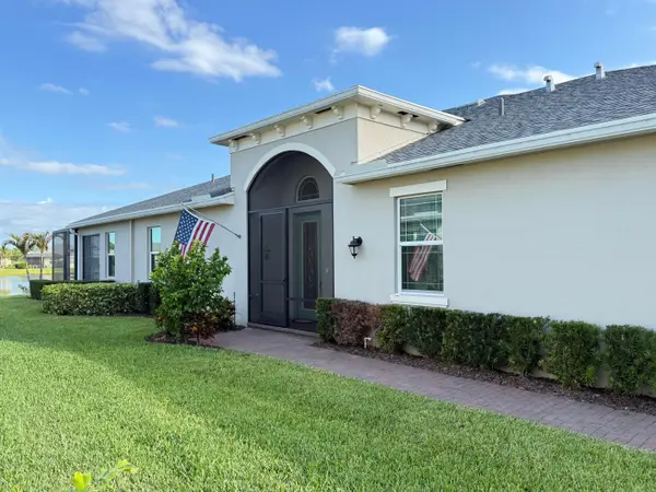 12845 SW Lake Fern Circle, Port St Lucie, FL 34987