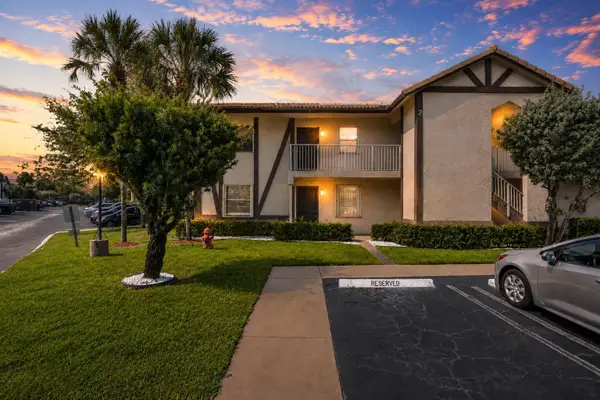 2455 NW 89th Drive #201, Coral Springs, FL 33065