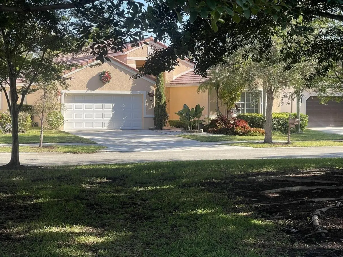 512 Cameron Drive, Weston, FL 33326 - #1