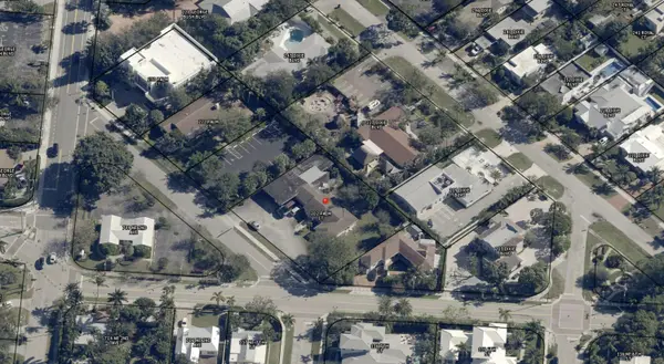 202 Palm Court, Delray Beach, FL 33444