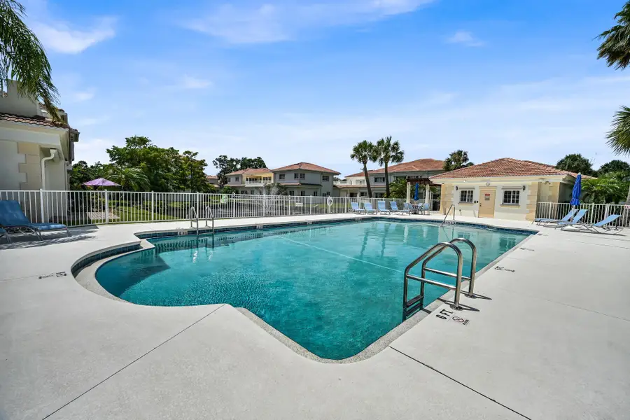 568 7th Square, Vero Beach, FL 32962 - #3