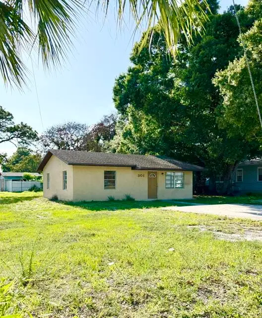 301 N 20th Street, Fort Pierce, FL 34950 - #1