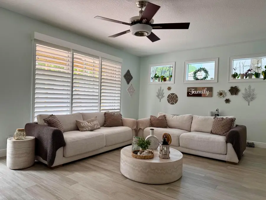 8070 Murano Circle, Palm Beach Gardens, FL 33418 - #2
