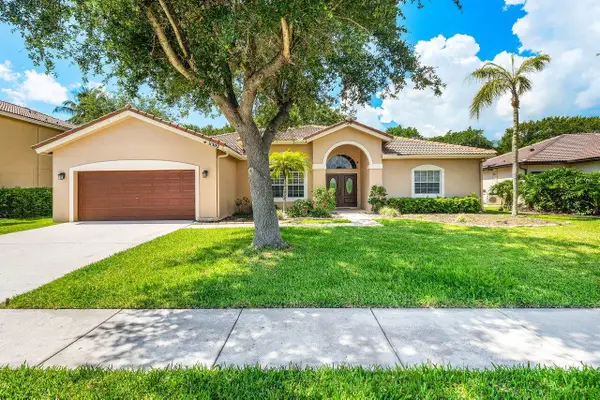 11302 Edgewater Circle, Wellington, FL 33414
