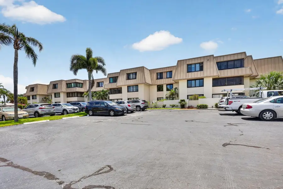 1800 SE Saint Lucie Boulevard #11-203, Stuart, FL 34996 - #3