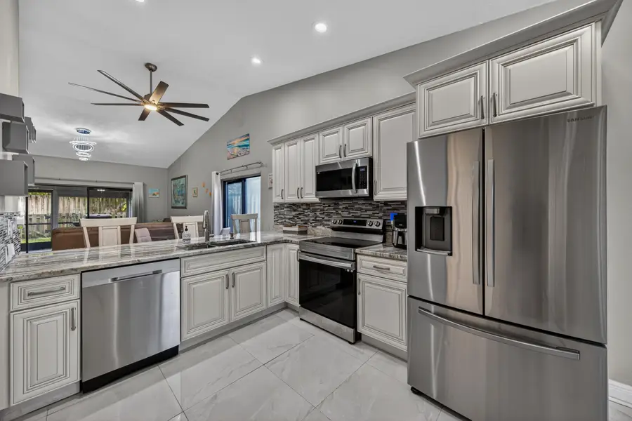 1036 E Lakes Drive, Pompano Beach, FL 33064 - #2
