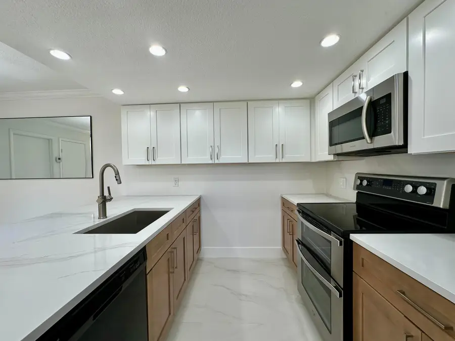 9148 SW 23rd Street #A, Davie, FL 33324 - #2
