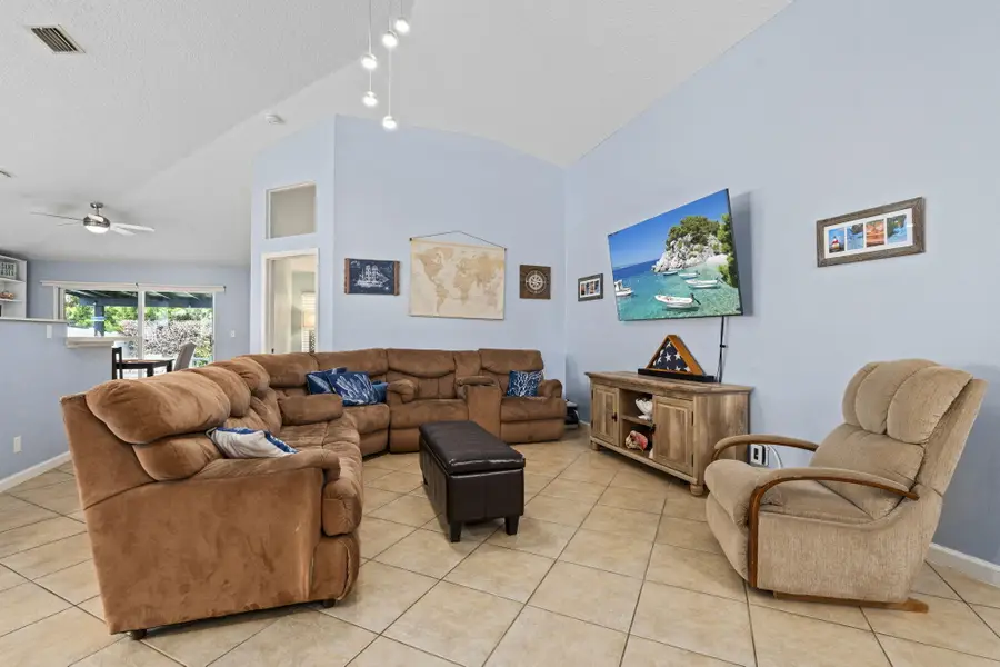 864 NW Waterlily Place, Jensen Beach, FL 34957 - #3