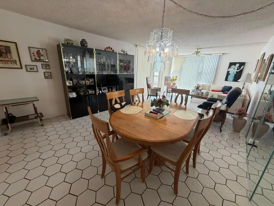 20301 W Country Club Drive #329, Aventura, FL 33180 - #2
