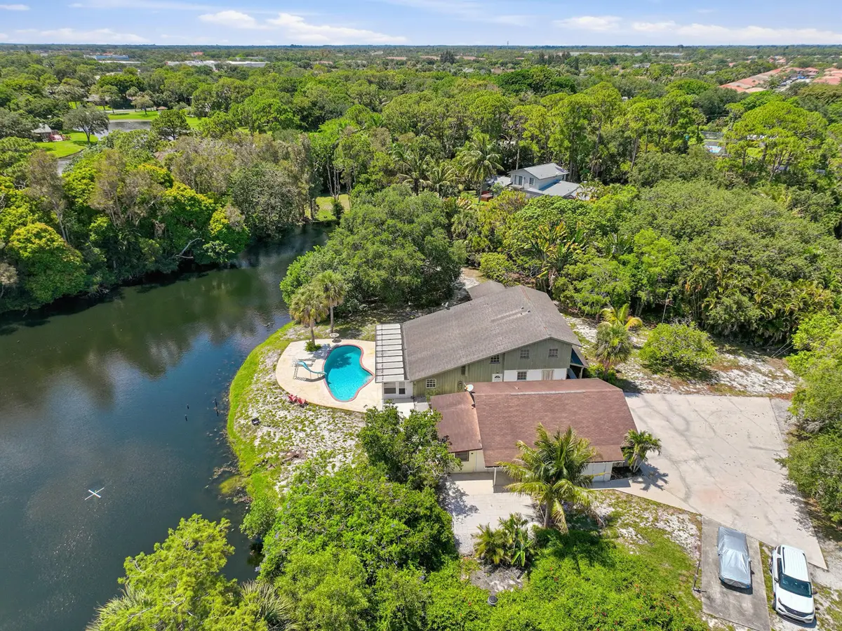 7689 Lawrence Road, Boynton Beach, FL 33436 - #1