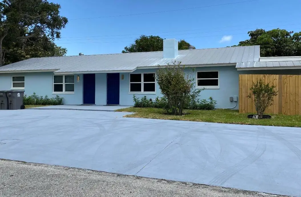 1867 Windsor Drive, North Palm Beach, FL 33408 - #1