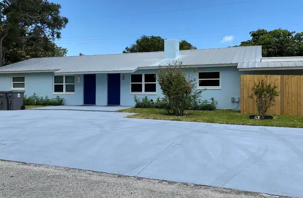 1867 Windsor Drive, North Palm Beach, FL 33408