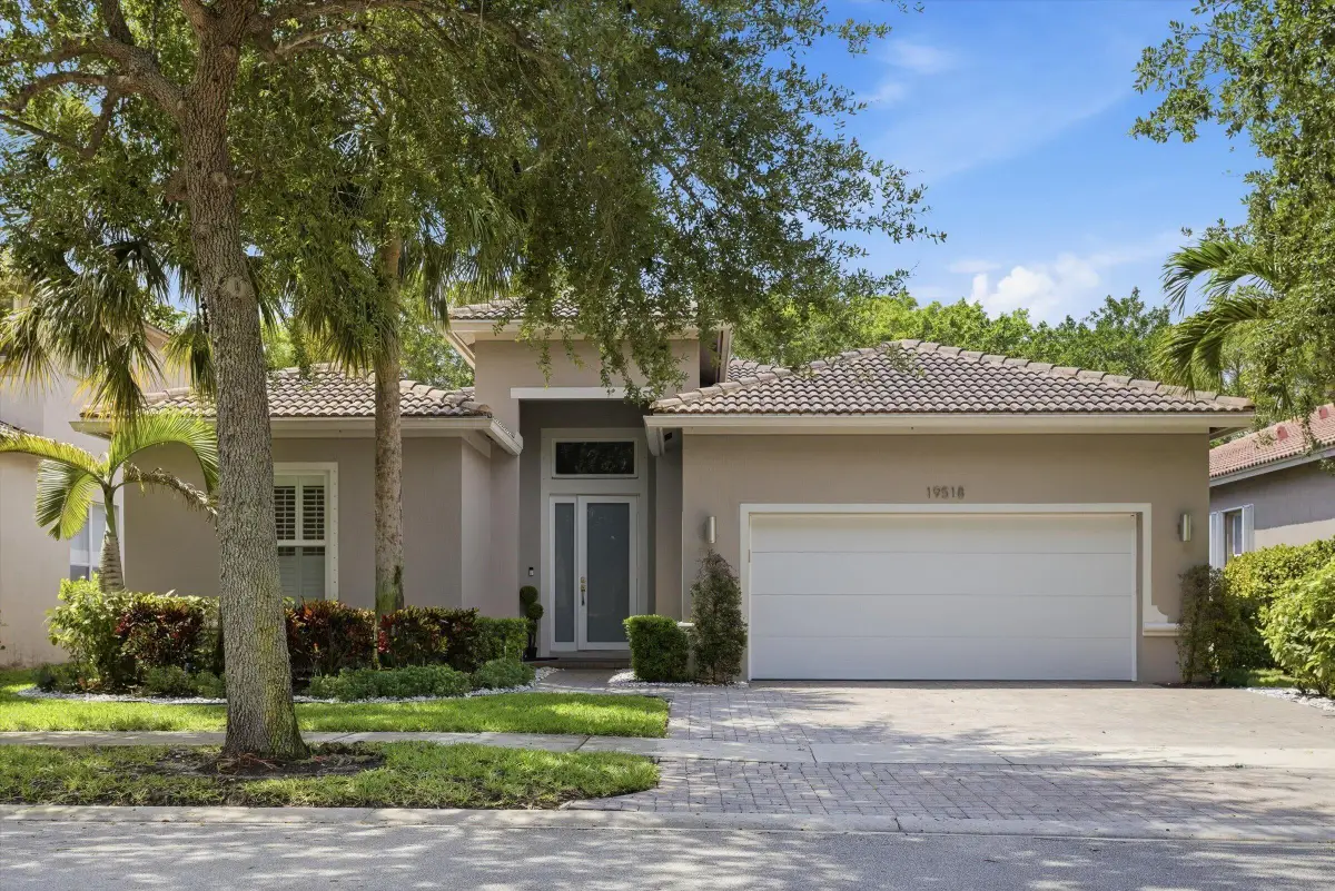 19518 S Whitewater Avenue, Weston, FL 33332 - #1