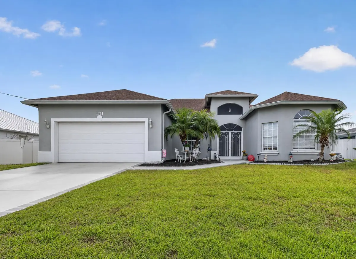 1711 SE Fairfield Street, Port Saint Lucie, FL 34983 - #1