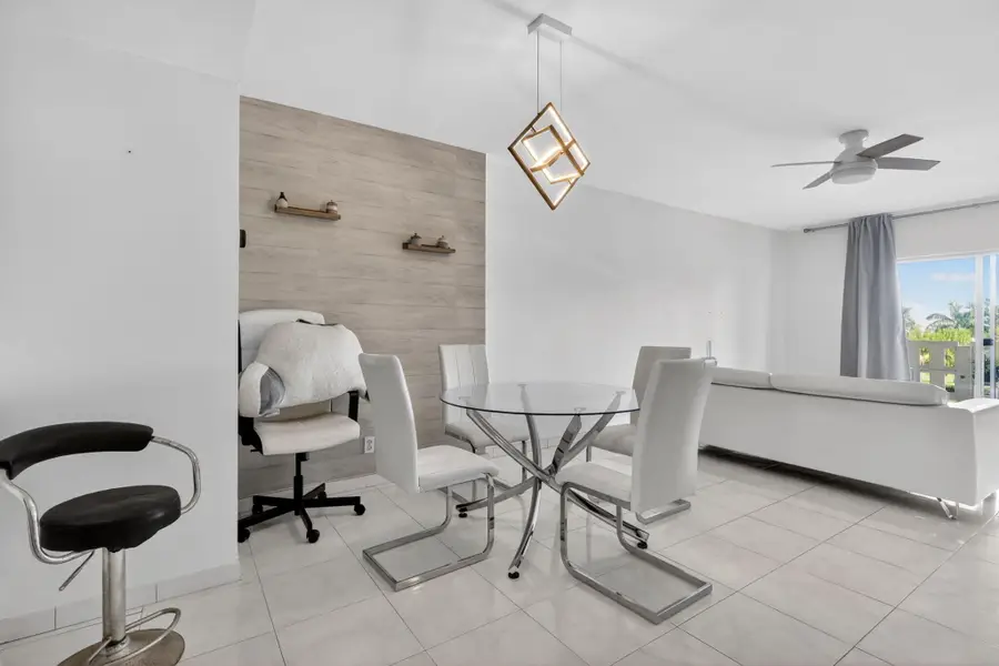 4330 Hillcrest Drive #302, Hollywood, FL 33021 - #2