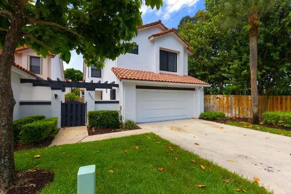 5521 Ilford Court, Boca Raton, FL 33486