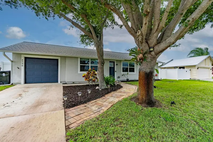 2590 SW Hinchman Street, Port Saint Lucie, FL 34984 - #2