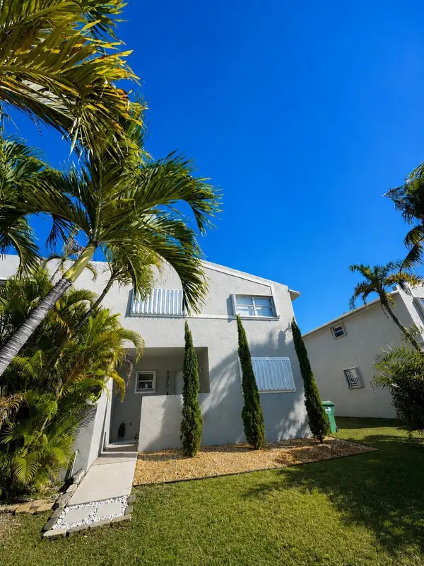 9050 SW 203rd Terrace, Cutler Bay, FL 33189