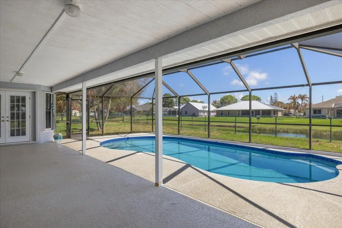 1902 SE Gaskins Circle, Port Saint Lucie, FL 34952 - #1