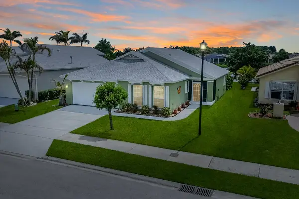 472 SW Talquin Lane, Port St Lucie, FL 34986