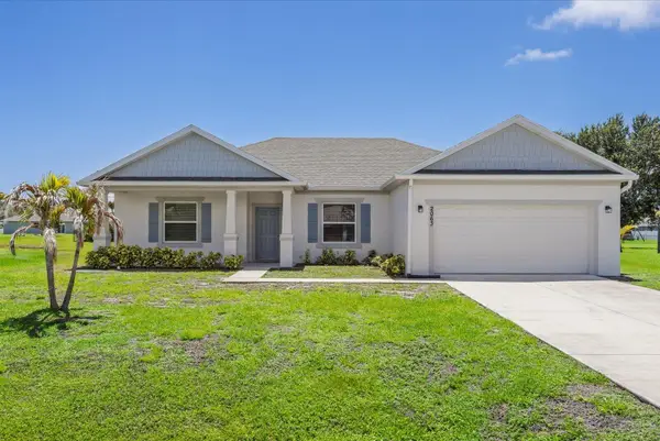 2063 SE South Buttonwood Drive, Port St Lucie, FL 34952