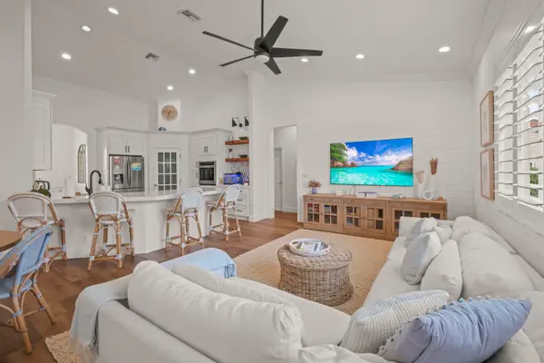 15705 Meadow Wood Drive, Wellington, FL 33414