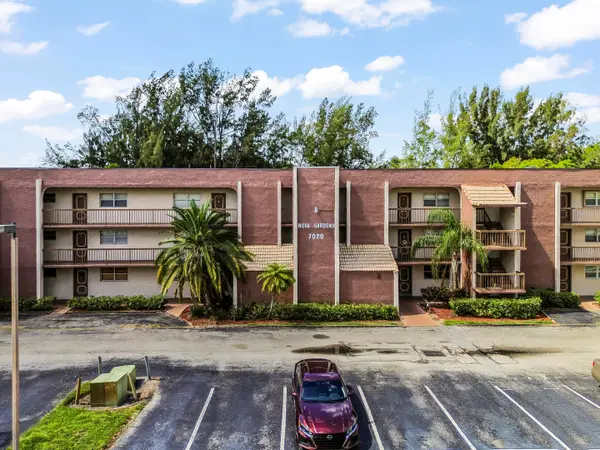 7020 Nova Drive #207d, Davie, FL 33317