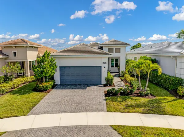 25007 SW Alberti Way, Port St Lucie, FL 34986