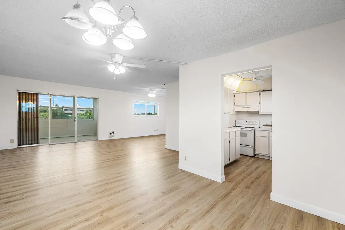 725 Lori Drive #410, Palm Springs, FL 33461 - #1