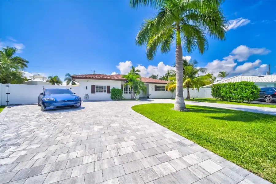 250 NE 27th Court, Boca Raton, FL 33431 - #3