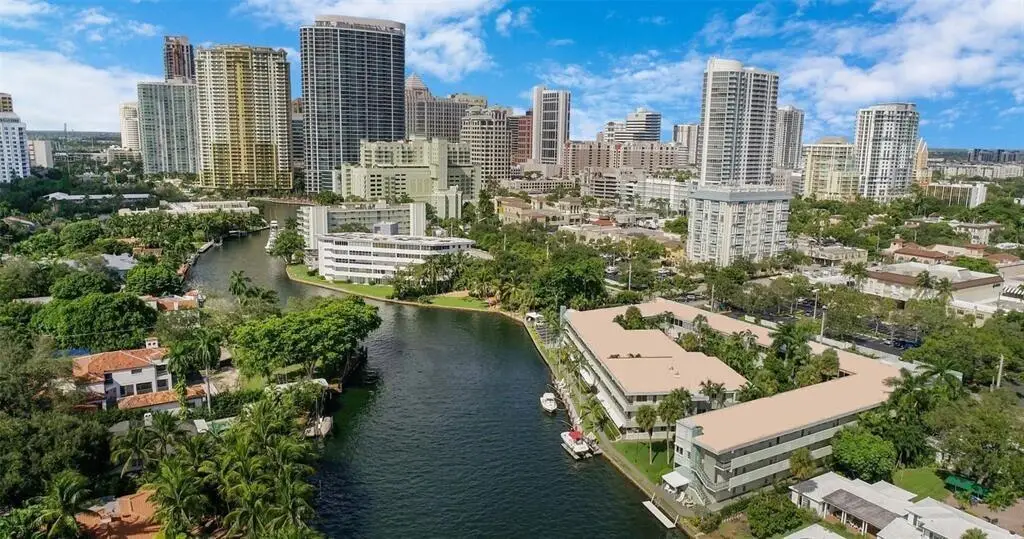 1000 SE 4th Street #209-210, Fort Lauderdale, FL 33301 - #1