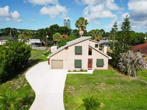 621 NW Sharpe Street, Port St Lucie, FL 34983