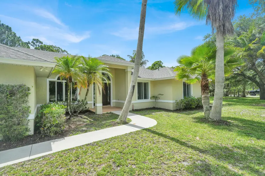16026 N 75th Ave Avenue N, Palm Beach Gardens, FL 33418 - #2