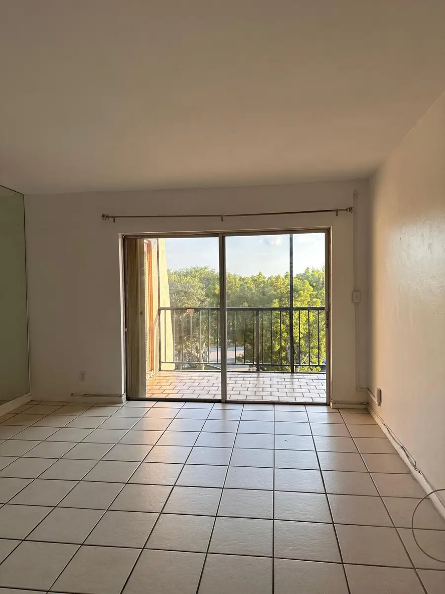 13707 Kendale Lakes Circle #Ph13, Miami, FL 33183 - #3
